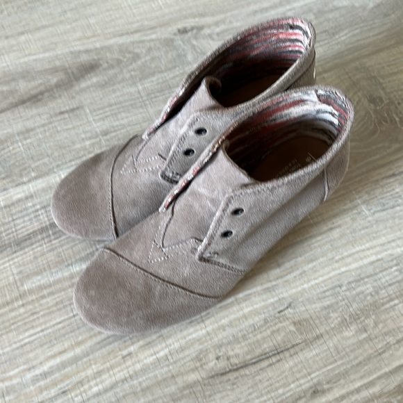 Toms suede wedge bootie - Picture 13 of 14